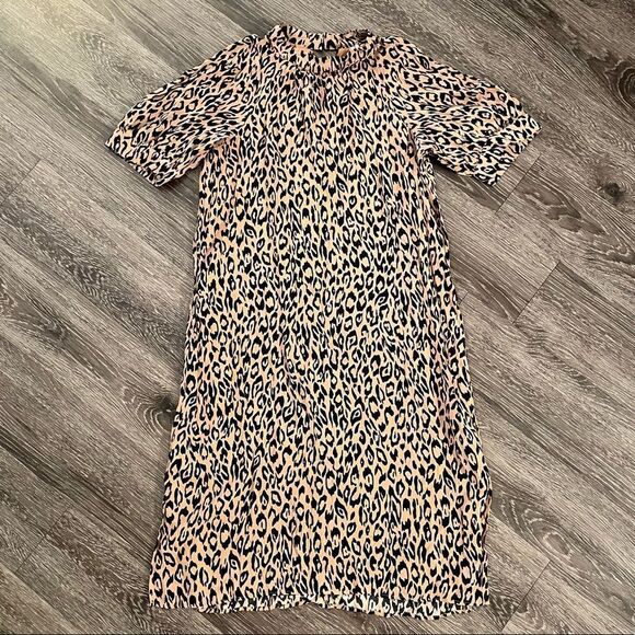 Anthropologie Dresses & Skirts - Anthro McKenzie Mock Neck Tunic Dress
